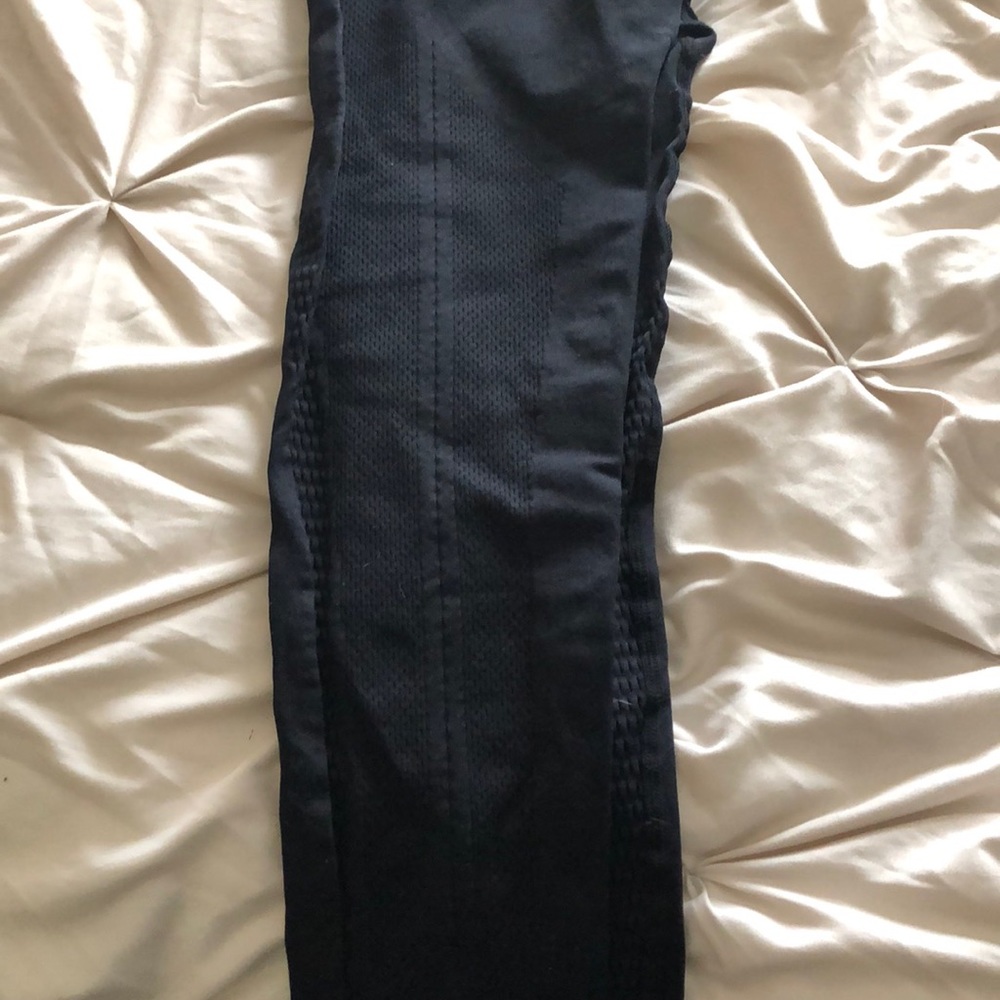 Fabletics leggings - Picture 3 of 4